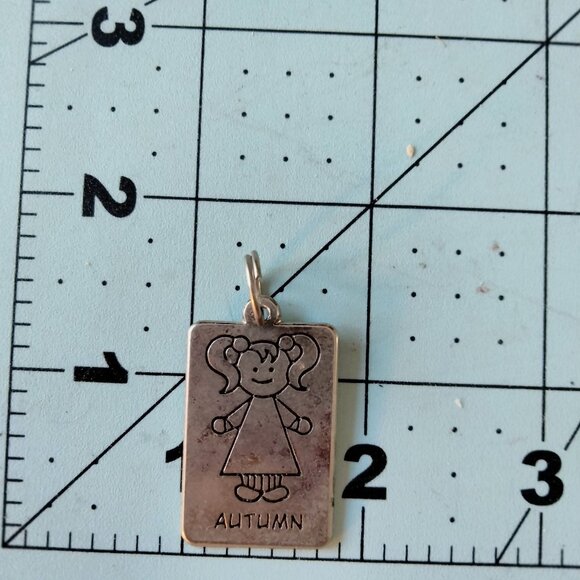 Girl Name Pendant Autumn Personalized Silver Tag Charm - Picture 3 of 3
